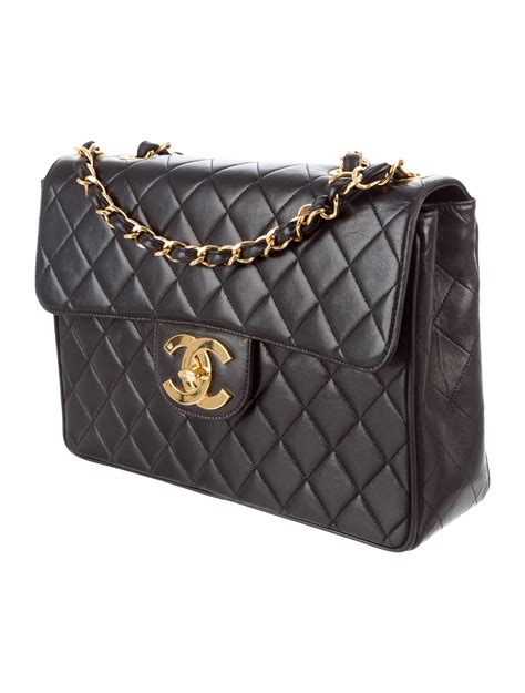 chanel flap bag jumbo size